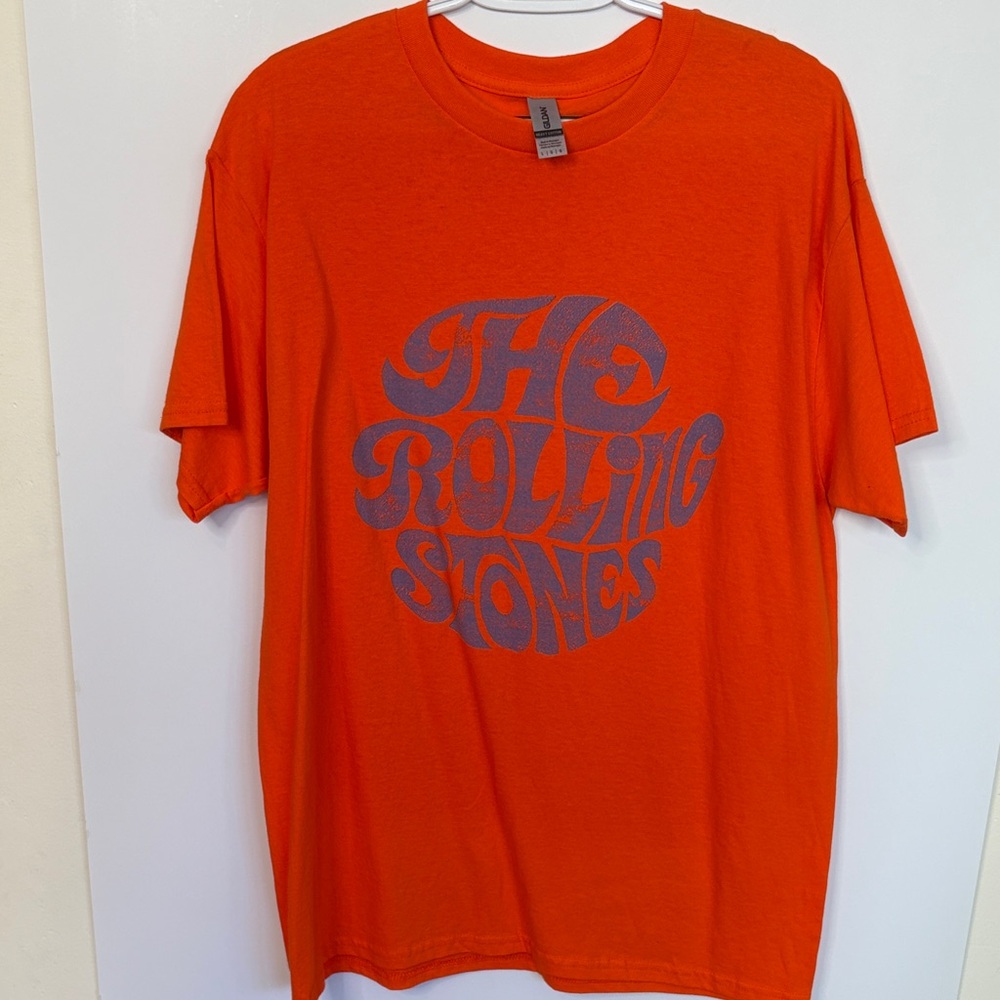 The Rolling Stones Gildan t-shirt. Made from heavy cotton. Bright Orange T-Shirt